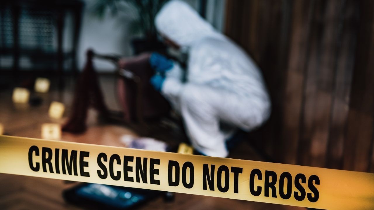 ਅੰਮ੍ਰਿਤਸਰ ਵਿੱਚ ਖੌਫਨਾਕ ਕਤਲ: ਘਰ ਦੇ ਝਗੜੇ ਨੇ ਲੈ ਲਈ ਜਵਾਨ ਪੁੱਤਰ ਦੀ ਜਾਨ, ਪਿਤਾ ਨੇ ਇੱਟਾਂ ਨਾਲ ਕਰ ਦਿੱਤਾ ਬੇਰਹਿਮ ਹਮਲਾ