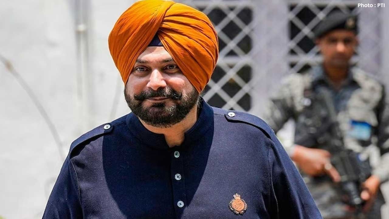 ਨਵਜੋਤ ਕੌਰ ਸਿੱਧੂ ਦਾ ਵੱਡਾ ਦਾਅਵਾ: ਪੰਜਾਬ ’ਚ ਮੁੱਖ ਮੰਤਰੀ ਕੁਰਸੀ ਦੀ ਕੀਮਤ 500 ਕਰੋੜ