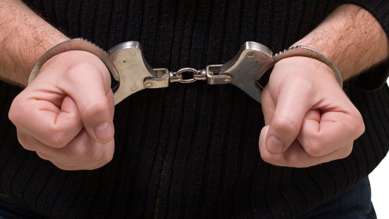 30 ਕਰੋੜ ਦੀ ਧੋਖਾਧੜੀ ਕੇਸ: ਫ਼ਿਲਮਸਾਜ਼ ਵਿਕਰਮ ਭੱਟ ਤੇ ਪਤਨੀ ਮੁੰਬਈ ਤੋਂ ਗ੍ਰਿਫ਼ਤਾਰ, ਡਾਕਟਰ ਨਾਲ ਵੱਡਾ ਠੱਗੀ ਮਾਮਲਾ ਬੇਨਕਾਬ