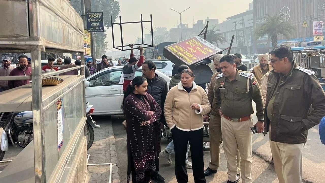 ਅੰਮ੍ਰਿਤਸਰ ਟ੍ਰੈਫਿਕ ਪੁਲਿਸ ਵੱਲੋਂ ਸ਼ਹਿਰ ਵਿੱਚ ਲੱਗ ਰਹੇ ਟਰੈਫਿਕ ਜਾਮ ਦੀ ਗੰਭੀਰ ਸਮੱਸਿਆ ਦਾ ਪ੍ਰਭਾਵਸ਼ਾਲੀ ਹੱਲ