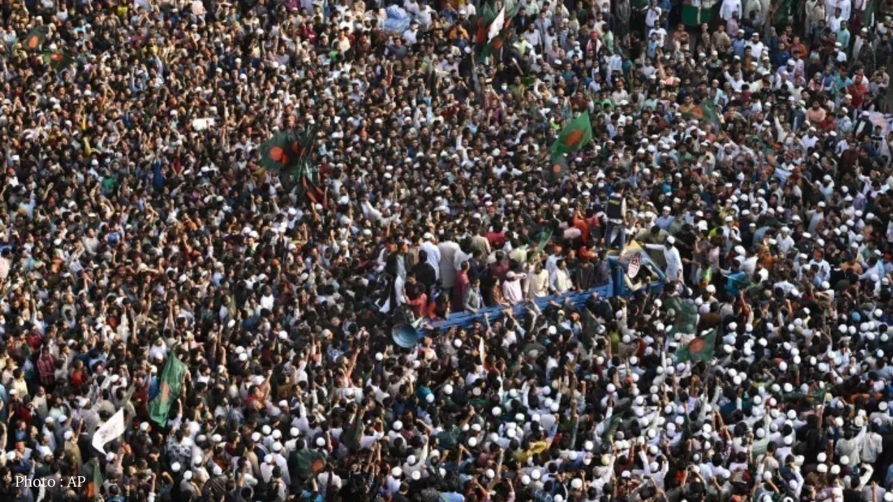 ਬੰਗਲਾਦੇਸ਼ ਹਾਈ ਕਮਿਸ਼ਨ ਖਿਲਾਫ਼ ਵਿਸ਼ਵ ਹਿੰਦੂ ਪਰਿਸ਼ਦ ਤੇ ਬਜਰੰਗ ਦਲ ਦਾ ਰੋਸ ਮਾਰਚ