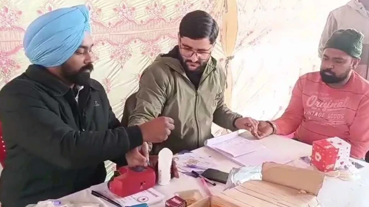 ਸ਼ਹੀਦ ਊਧਮ ਸਿੰਘ ਜੀ ਦੇ ਜਨਮ ਦਿਹਾੜੇ ‘ਤੇ ਪਹਿਲਾ ਖ਼ੂਨਦਾਨ ਕੈਂਪ ਪਿੰਡ ਗੋਲੀਆਂ ਵਿੱਚ ਲਗਾਇਆ ਗਿਆ