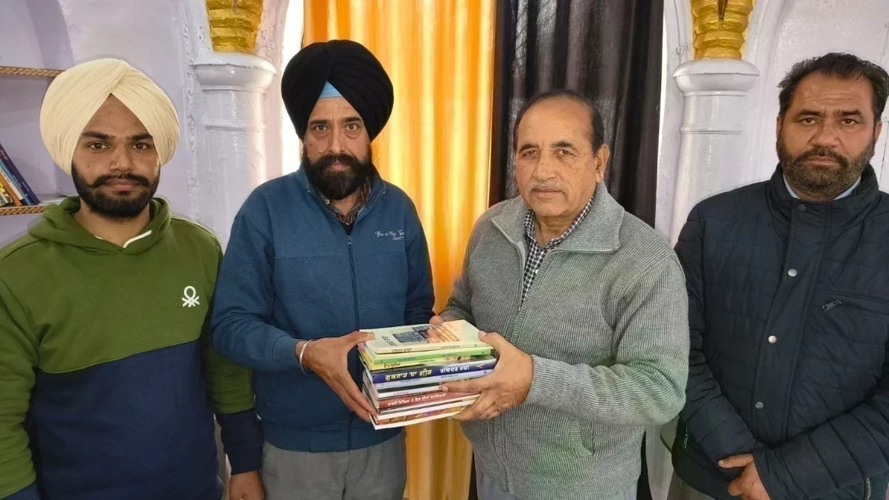 ਫਰੀਦਕੋਟ ਵਿੱਚ ਓਪਨ ਲਾਇਬ੍ਰੇਰੀ ਲਈ ਪੁਸਤਕਾਂ ਭੇਟ, ਜਲਦ ਖੋਲ੍ਹੀ ਜਾਵੇਗੀ