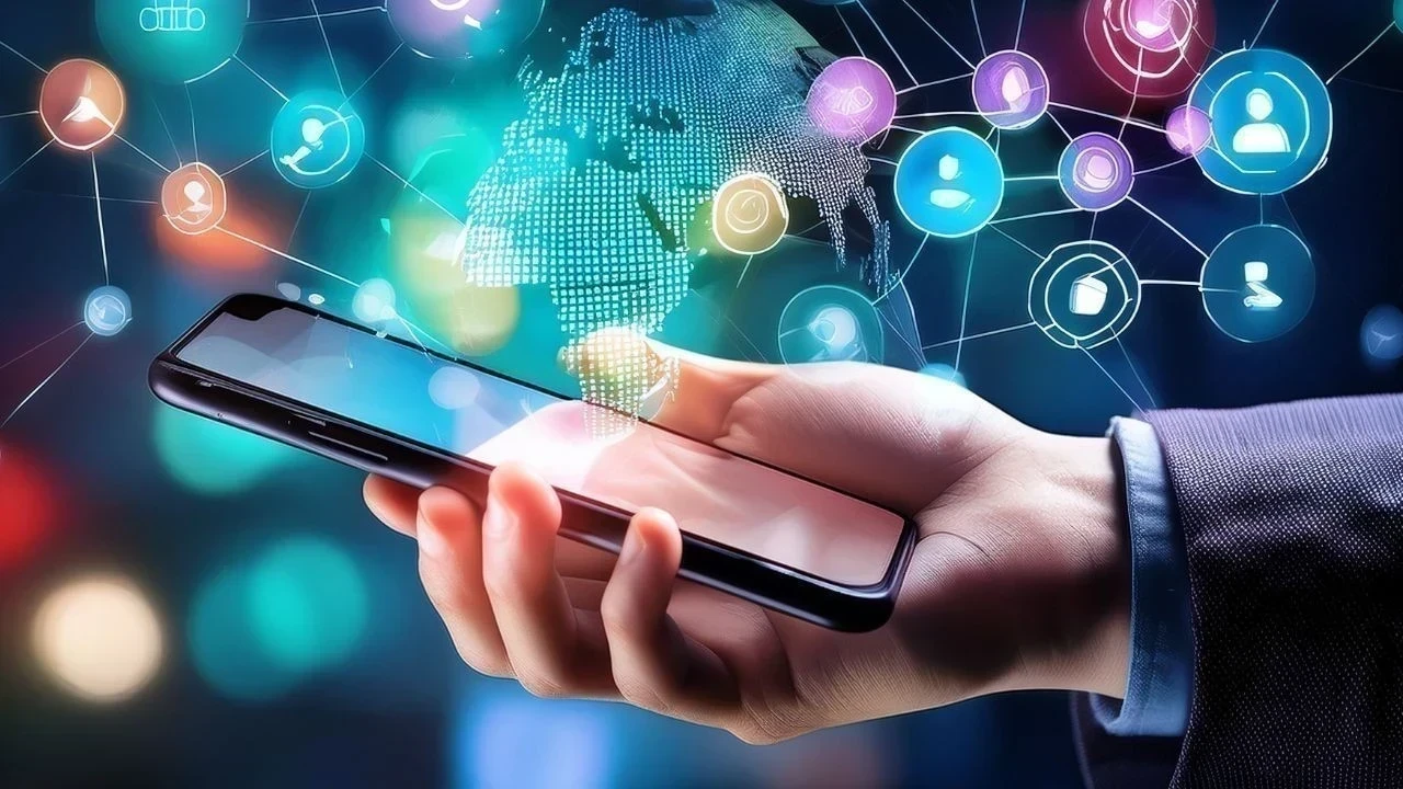 ਫਰਾਂਸ ਦਾ ਵੱਡਾ ਫੈਸਲਾ: 15 ਸਾਲ ਤੋਂ ਘੱਟ ਬੱਚਿਆਂ ਲਈ ਸੋਸ਼ਲ ਮੀਡੀਆ ‘ਤੇ ਪਾਬੰਦੀ, ਹਾਈ ਸਕੂਲਾਂ ਵਿੱਚ ਮੋਬਾਇਲ ਵੀ ਬੈਨ