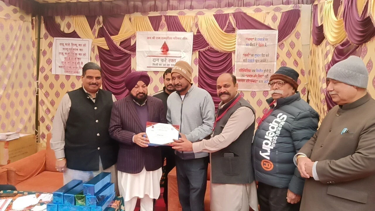 ਸ੍ਰੀ ਰਵੀ ਬੰਸਲ ਤੇ ਸ੍ਰੀ ਮਨੀਸ਼ ਬੰਸਲ ਦੀ ਯਾਦ ਵਿੱਚ 14ਵਾਂ ਵਿਸ਼ਾਲ ਖੂਨ ਦਾਨ ਕੈਂਪ ਰਾਜਪੁਰਾ ‘ਚ ਲਗਾਇਆ