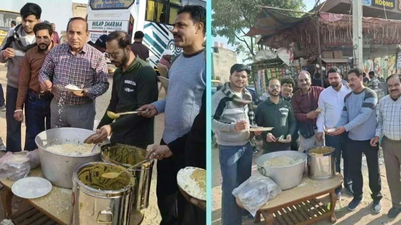 Khatu Shyam Ji Langar: ਫਰੀਦਕੋਟ ਦੇ ਭਗਤਾਂ ਵੱਲੋਂ ਸ਼੍ਰੀ ਖਾਟੂ ਸ਼ਾਮ ਧਾਮ ਵਿਖੇ ਕੜੀ-ਚਾਵਲ ਦਾ ਲੰਗਰ ਲਗਾਇਆ