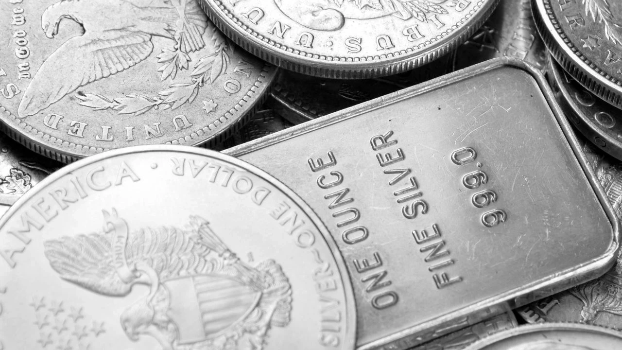 ਚਾਂਦੀ ਦੀ ਕੀਮਤਾਂ ‘ਚ ਅਚਾਨਕ ਵੱਡੀ ਗਿਰਾਵਟ! ਇੱਕ ਘੰਟੇ ‘ਚ ₹65,000 ਦੀ ਗਿਰਾਵਟ, ਕੀਮਤ ਹੋਈ ₹3.55 ਲੱਖ ਪ੍ਰਤੀ ਕਿਲੋਗ੍ਰਾਮ