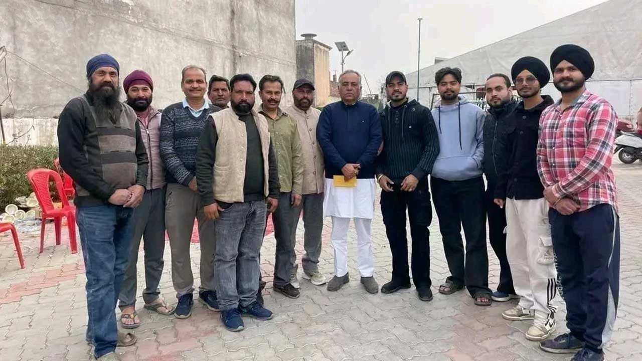 ਮੁੱਖ ਮੰਤਰੀ ਸਿਹਤ ਬੀਮਾ ਯੋਜਨਾ ਤਹਿਤ ਲੱਗੇ ਵਿਸ਼ੇਸ਼ ਕੈਂਪਾਂ ਦਾ ਰਮਨ ਬਹਿਲ ਵੱਲੋਂ ਜਾਇਜ਼ਾ