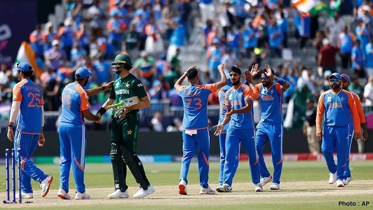 IND vs PAK ਮੈਚ ’ਤੇ ਵੱਡਾ ਵਿਵਾਦ: ਪਾਕਿਸਤਾਨ ਨੇ 15 ਫਰਵਰੀ ਵਾਲਾ ਭਾਰਤ ਵਿਰੁੱਧ ਮੈਚ ਖੇਡਣ ਤੋਂ ਕੀਤਾ ਇਨਕਾਰ