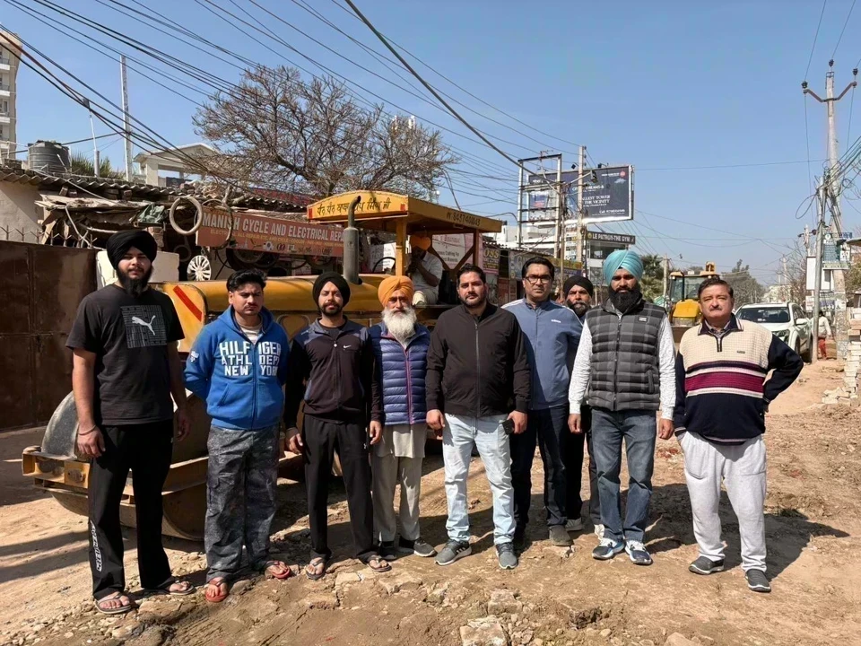 ਨਿੱਜਰ ਰੋਡ ਦੇ ਰੁਕੇ ਹਿੱਸੇ ’ਤੇ ਮੁੜ ਗੂੰਜੀਆਂ ਮਸ਼ੀਨਾਂ — ਵਿਕਾਸ ਦੀ ਰਫ਼ਤਾਰ ਫਿਰ ਤੇਜ