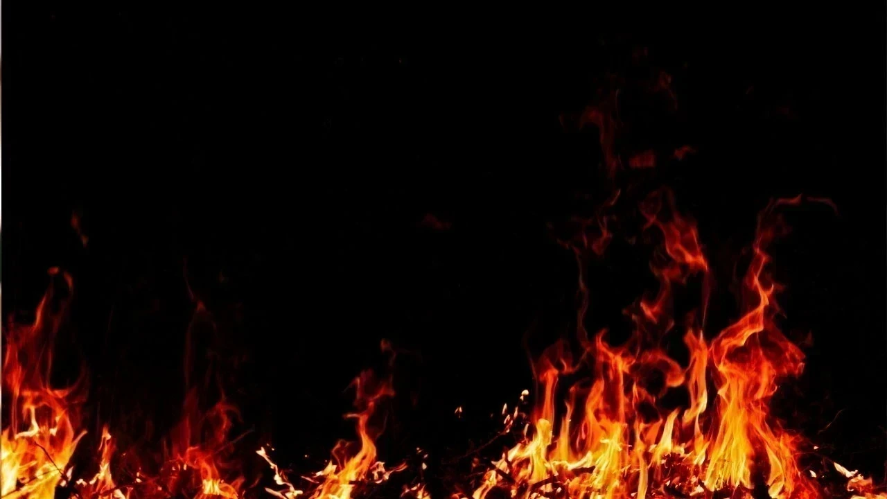 ਗੈਸ ਸਿਲੰਡਰ  ਫੱਟਣ ਕਾਰਨ ਘਰ ਨੂੰ ਲੱਗੀ ਭਿਆਨਕ ਅੱਗ,ਸਾਰਾ ਸਾਮਾਨ ਸੜ ਕੇ ਹੋਇਆ ਸੁਆਹ