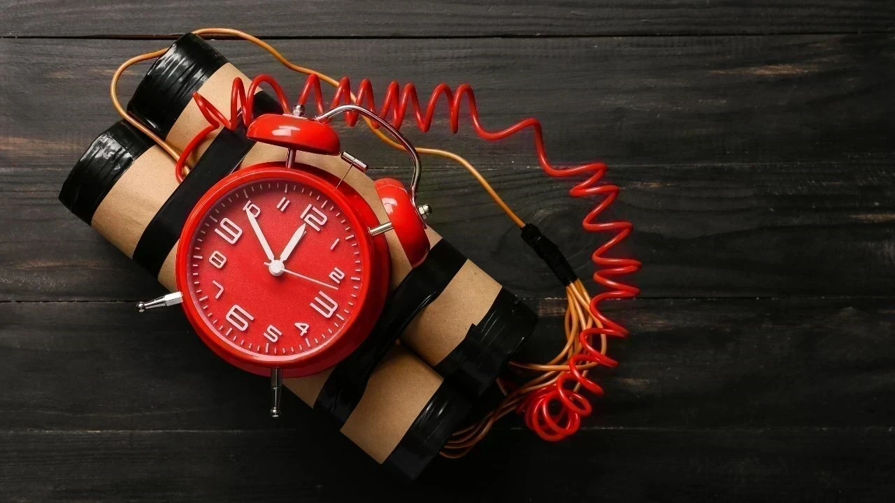 Mohali bomb threat : ਮੋਹਾਲੀ ਦੇ ਸਕੂਲਾਂ ਨੂੰ ਮੁੜ ਬੰਬ ਧਮਕੀ, ਬਣਿਆ ਦਹਿਸ਼ਤ ਦਾ ਮਾਹੌਲ, ਫੋਰਟਿਸ ਹਸਪਤਾਲ ਦਾ ਵੀ ਜ਼ਿਕਰ