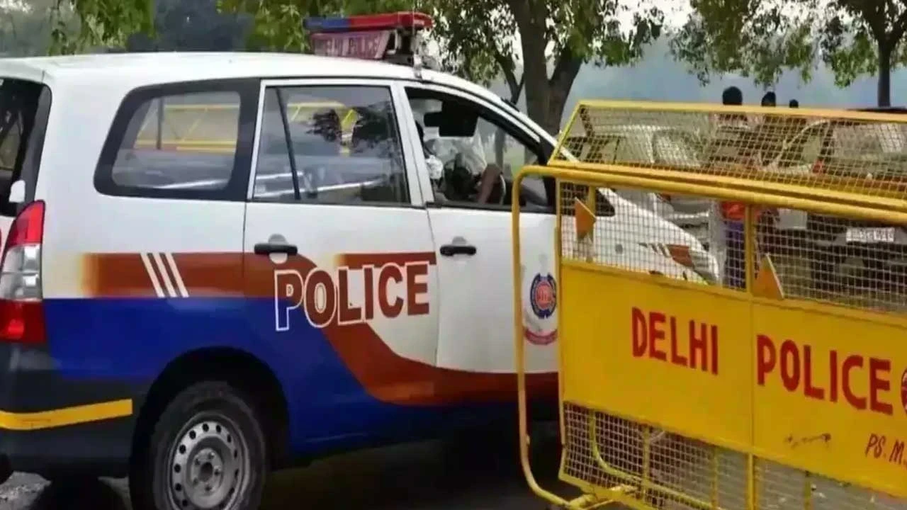 ਦਿੱਲੀ ‘ਚ ਅੱਤਵਾਦੀ ਹਮਲੇ ਦਾ ਅਲਰਟ: ਲਾਲ ਕਿਲ੍ਹਾ ਤੇ ਚਾਂਦਨੀ ਚੌਕ ਨਿਸ਼ਾਨੇ ‘ਤੇ, ਸੁਰੱਖਿਆ ਏਜੰਸੀਆਂ ਹਾਈ ਅਲਰਟ ‘ਤੇ