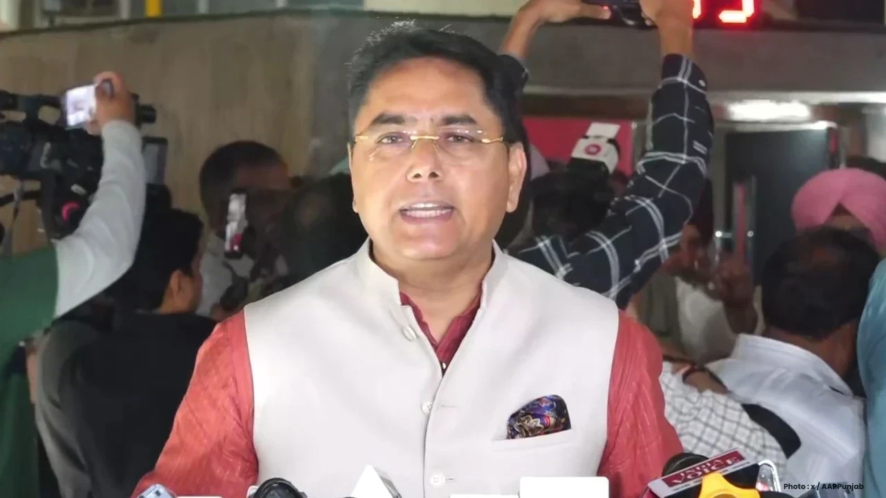 ਪੰਜਾਬ ਬਜਟ ਸੈਸ਼ਨ: ਗਵਰਨਰ ਦੇ ਭਾਸ਼ਣ ਦੌਰਾਨ ਕਾਂਗਰਸ ਵਲੋਂ ਵਾਕਆਊਟ,ਅਮਨ ਅਰੋੜਾ ਨੇ ਦਿੱਤੀ ਪ੍ਰਤੀਕ੍ਰਿਆ