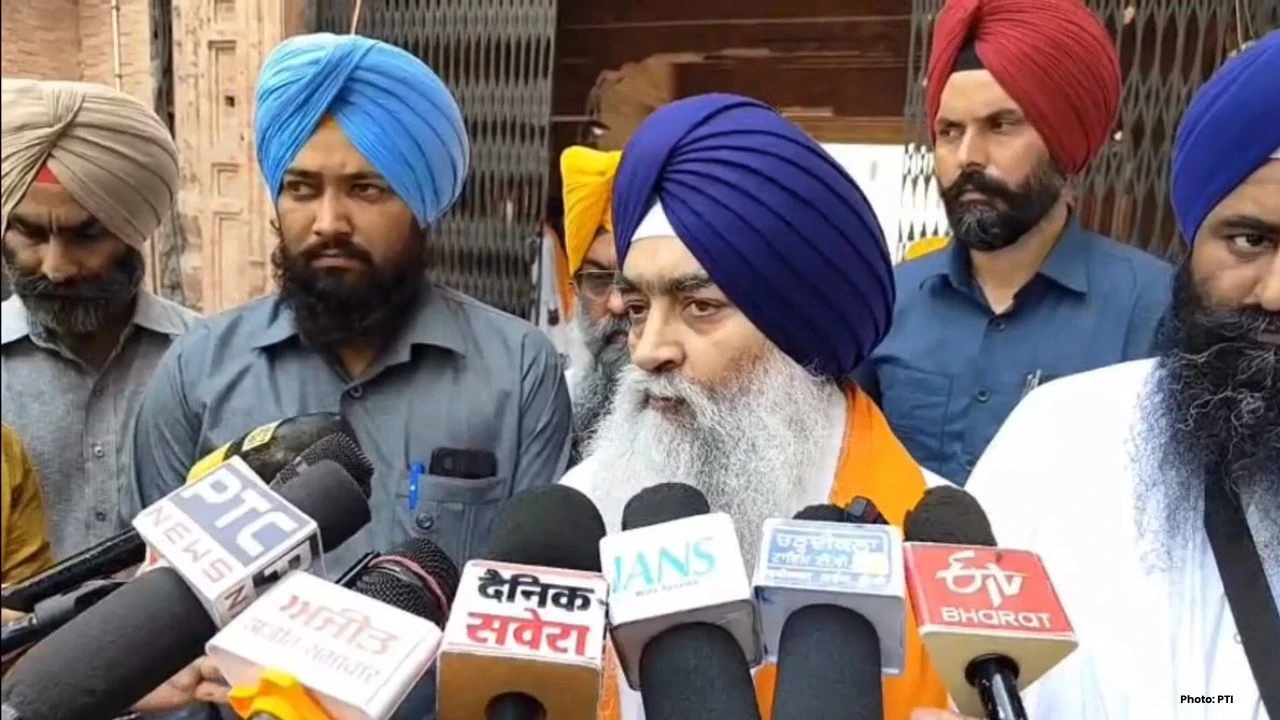 ਸਾਬਕਾ ਜਥੇਦਾਰ ਗਿਆਨੀ ਰਘੁਬੀਰ ਸਿੰਘ ਨੇ ਇਰਾਨ-ਇਜ਼ਰਾਈਲ ਜੰਗ ‘ਤੇ ਪ੍ਰਗਟਾਈ ਚਿੰਤਾ