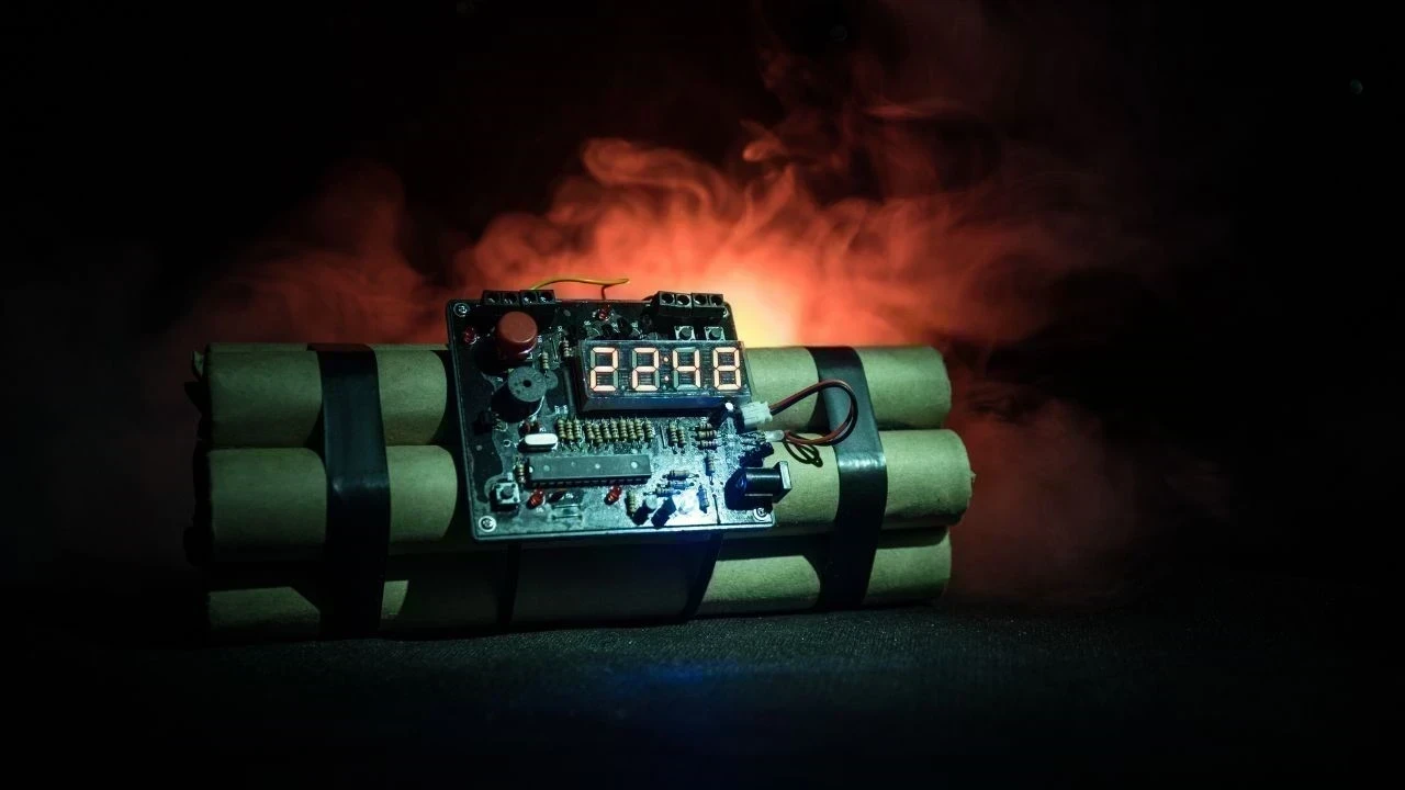 ਜਲੰਧਰ ਦੇ ਸਕੂਲਾਂ ਨੂੰ ਬੰਬ ਨਾਲ ਉਡਾਉਣ ਦੀ ਧਮਕੀ, ਈਮੇਲ ’ਚ ਟ੍ਰੇਨ ਨੂੰ ਨਿਸ਼ਾਨਾ ਬਣਾਉਣ ਦੀ ਵੀ ਚਿਤਾਵਨੀ