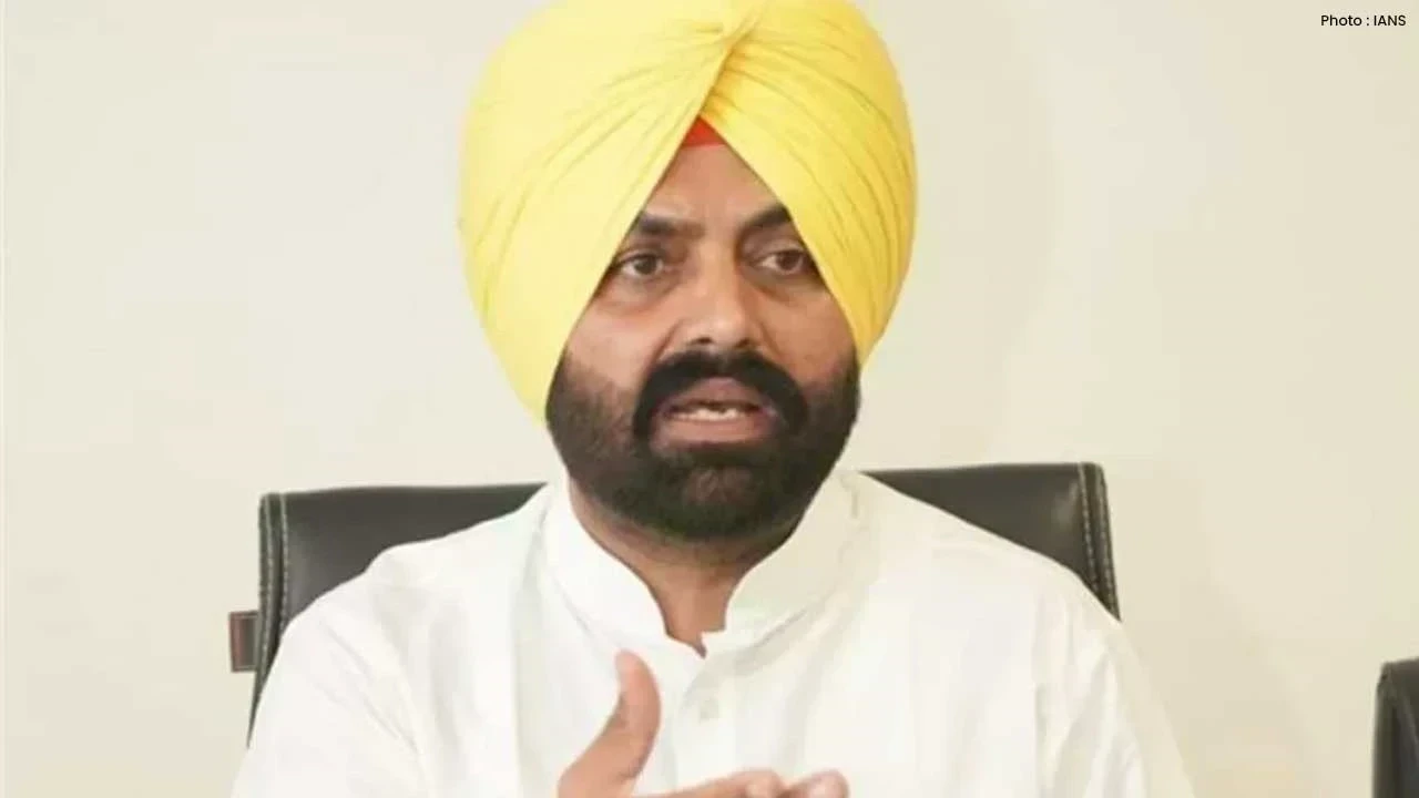 DM ਗਗਨਦੀਪ ਸਿੰਘ ਰੰਧਾਵਾ ਮੌਤ ਮਾਮਲੇ 'ਚ ਵੱਡੀ ਕਾਰਵਾਈ: ਸਾਬਕਾ ਮੰਤਰੀ ਲਾਲਜੀਤ ਸਿੰਘ ਭੁੱਲਰ ਗ੍ਰਿਫਤਾਰ