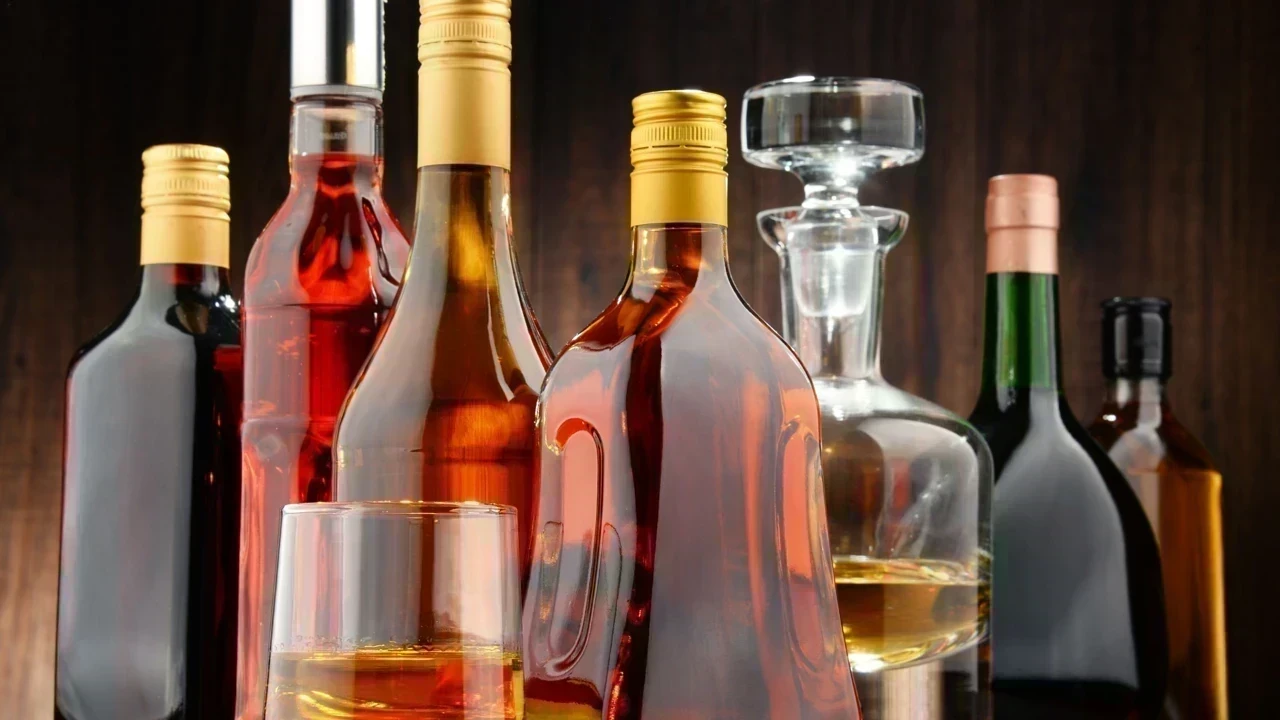 ਚੰਡੀਗੜ੍ਹ ਦੀ ਨਵੀਂ ਆਬਕਾਰੀ ਨੀਤੀ 2026-27: ਹੁਣ ਪੈਟਰੋਲ ਪੰਪ ਤੇ ਡਿਪਾਰਟਮੈਂਟਲ ਸਟੋਰਾਂ ’ਤੇ ਵੀ ਸ਼ਰਾਬ ਦੀ ਵਿਕਰੀ