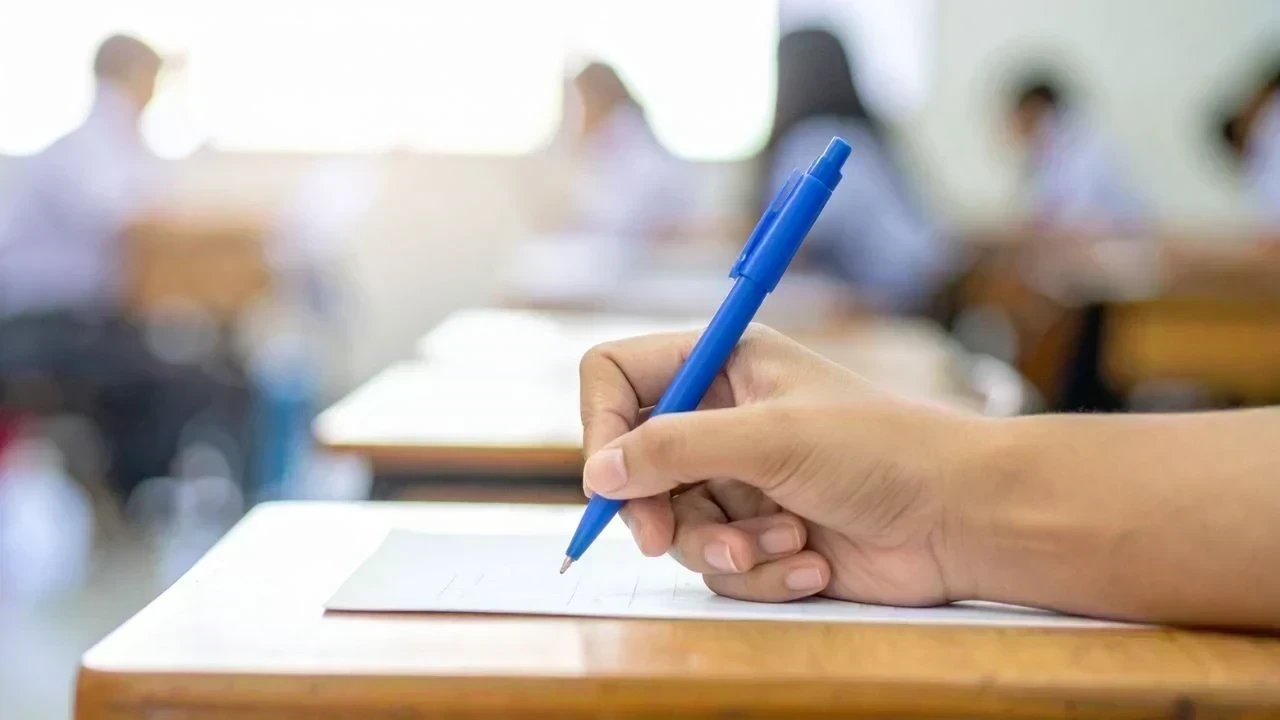 CBSE Board Exam Checking: ਗੁੱਡ ਫਰਾਈਡੇ ‘ਤੇ ਵੀ ਅਧਿਆਪਕਾਂ ਦੀ ਡਿਊਟੀ, ਉੱਤਰ ਪੱਤਰੀਆਂ ਦੀ ਚੈਕਿੰਗ ਤੇਜ਼