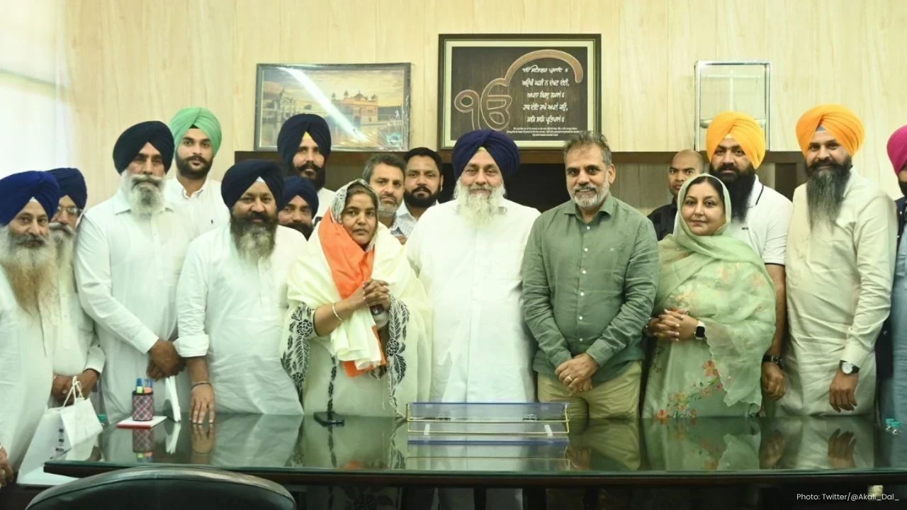 ਬੀਬੀ ਪਰਮਜੀਤ ਕੌਰ ਲਾਂਡਰਾਂ ਮੁੜ ਅਕਾਲੀ ਦਲ ਵਿੱਚ ਸ਼ਾਮਲ, ਚੰਡੀਗੜ੍ਹ ਦਫ਼ਤਰ 'ਚ ਅਧਿਕਾਰਿਕ ਐਲਾਨ