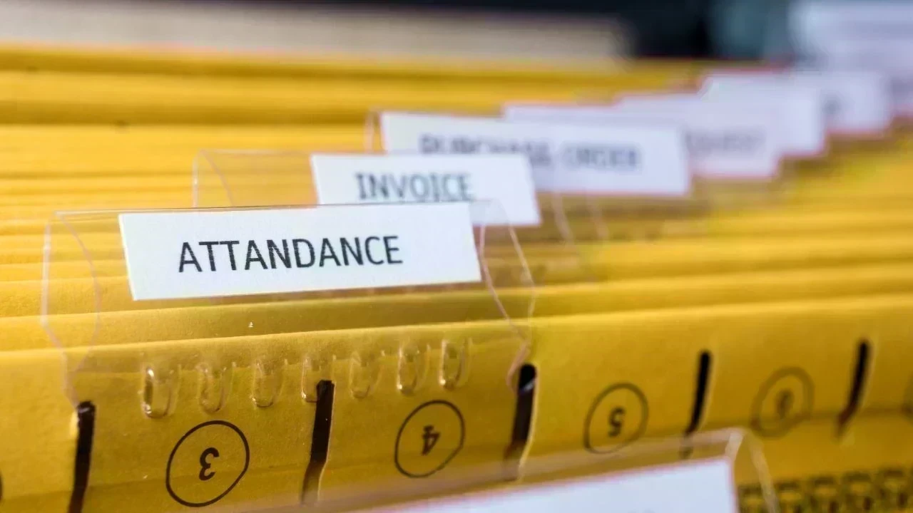 ਪੰਜਾਬ ਦੇ ਸਕੂਲਾਂ ਵਿੱਚ ਲਾਗੂ ਹੋਇਆ Online Attendance Tracking System, ਗੈਰਹਾਜ਼ਰੀ ’ਤੇ ਮਾਪਿਆਂ ਨੂੰ ਮਿਲੇਗਾ ਤੁਰੰਤ SMS ਅਲਰਟ