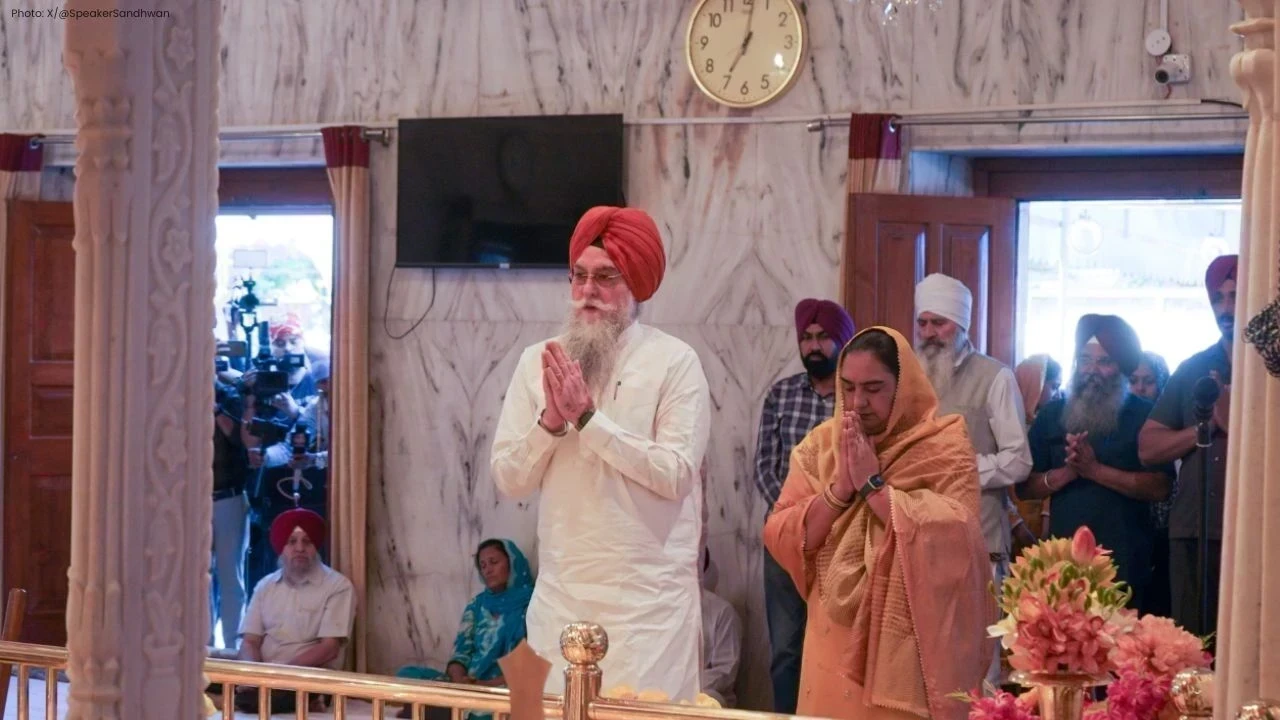 ਬੇਅਦਬੀ ਵਿਰੋਧੀ ਕਾਨੂੰਨ ਤੋਂ ਪਹਿਲਾਂ ਸਪੀਕਰ ਸੰਧਵਾਂ ਨੇ ਅੰਬ ਸਾਹਿਬ ਵਿਖੇ ਟੇਕਿਆ ਮੱਥਾ