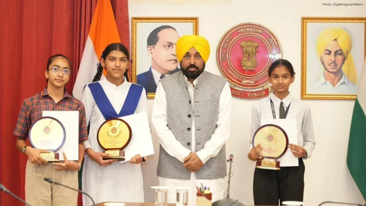 CM ਮਾਨ ਦਾ ਐਲਾਨ: ਟਾਪ 20 ਨੂੰ School of Eminence ‘ਚ ਸਿੱਧਾ ਦਾਖਲਾ, ਕੁੜੀਆਂ ਨੇ ਇਤਿਹਾਸ ਰਚਿਆ