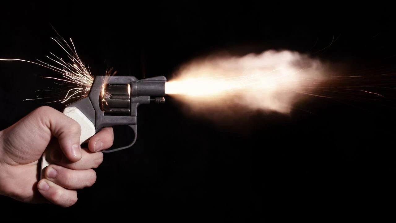 Jandiala Guru Firing Incident: ਦੇਰ ਰਾਤ ਤਾਬੜਤੋੜ ਗੋਲੀਆਂ, ਚੋਣਾਂ ਨਾਲ ਜੋੜਿਆ ਜਾ ਰਿਹਾ ਮਾਮਲਾ