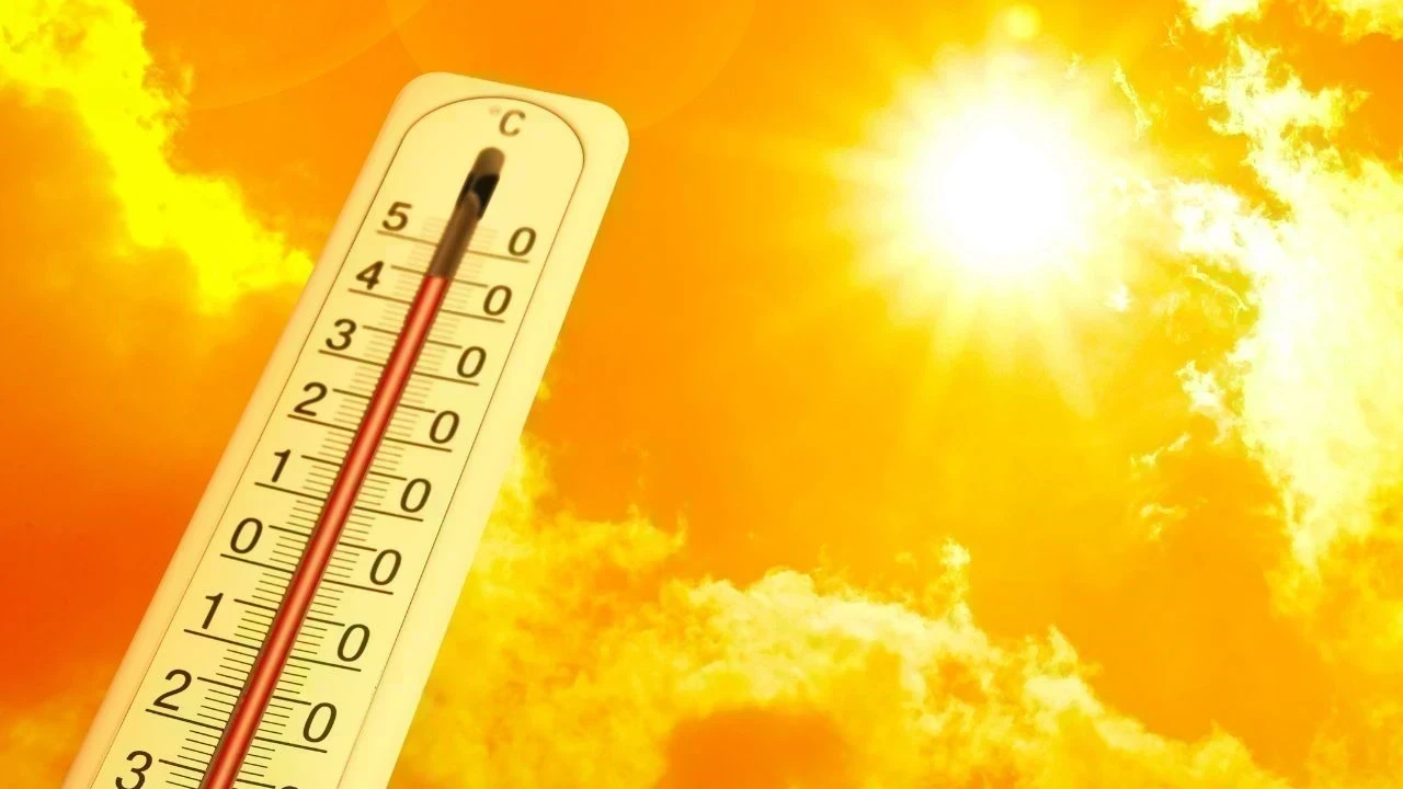 Punjab Weather Update: ਪੰਜਾਬ ਤੇ ਉੱਤਰ ਭਾਰਤ ‘ਚ ਅੱਤ ਦੀ ਗਰਮੀ ਦਾ ਕਹਿਰ, ਤਾਪਮਾਨ 44°C ਤੱਕ ਪਹੁੰਚਿਆ