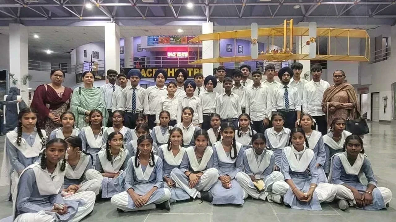 Science City Tour : ਸਰਕਾਰੀ ਹਾਈ ਸਕੂਲ ਭਾਣਾ ਦੇ ਵਿਦਿਆਰਥੀਆਂ ਨੇ Pushpa Gujral Science City ਦਾ ਕੀਤਾ ਵਿਦਿਅਕ ਦੌਰਾ