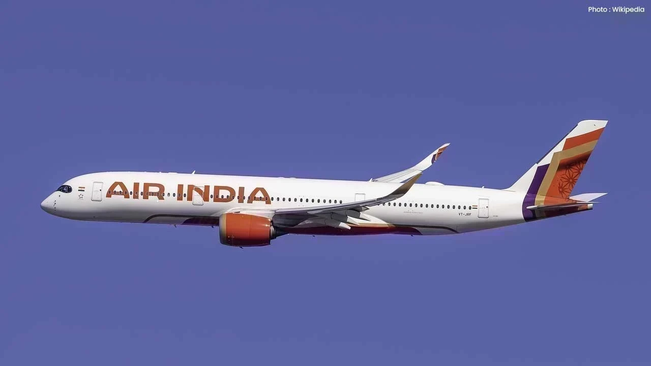 Air India Flight Reduction : ਮਹਿੰਗੇ ਤੇਲ ਕਾਰਨ ਏਅਰ ਇੰਡੀਆ ਘਟਾਏਗੀ ਉਡਾਣਾਂ, ਯਾਤਰੀਆਂ ਨੂੰ ਹੋ ਸਕਦੀ ਹੈ ਪਰੇਸ਼ਾਨੀ