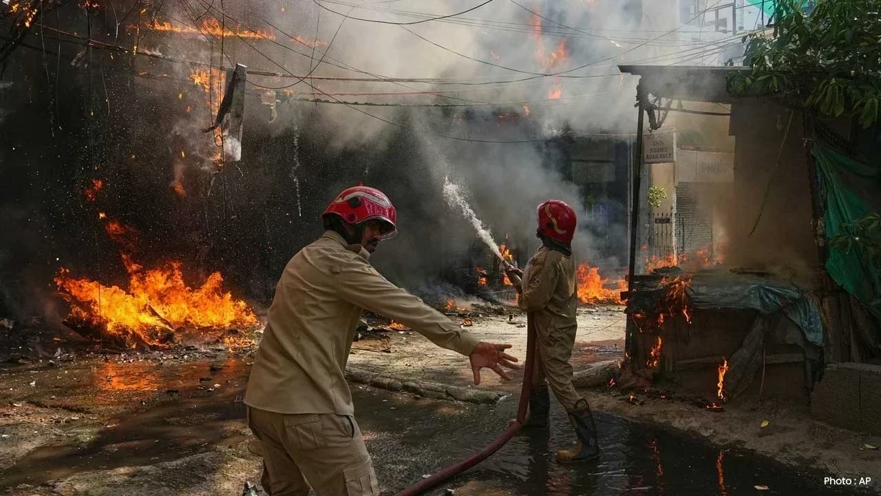 Delhi Restaurant Fire Tragedy: ਦਿੱਲੀ ਲੈਮਨ ਗ੍ਰੀਨ ਰੈਸਟੋਰੈਂਟ ’ਚ ਲੱਗੀ ਭਿਆਨਕ ਅੱਗ , 20 ਮੌਤਾਂ, ਕਈ ਜ਼ਖਮੀ