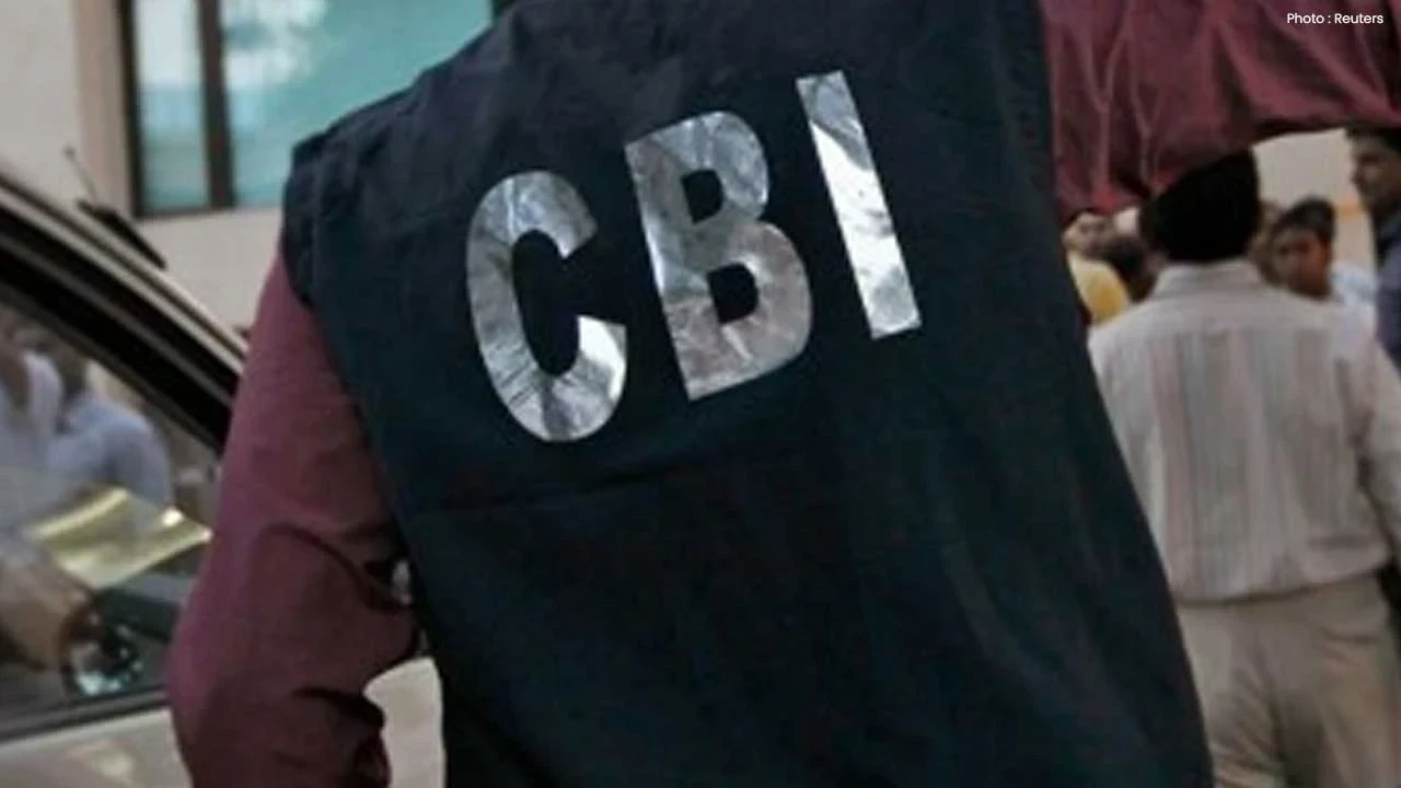 Punjab CBI Raid: 60 ਹਜ਼ਾਰ ਦੀ ਰਿਸ਼ਵਤ ਮਾਮਲੇ 'ਚ CBI ਦਾ ਵੱਡਾ ਐਕਸ਼ਨ, ਰੇਲਵੇ ਦੇ ਦੋ ਅਧਿਕਾਰੀ ਕਾਬੂ