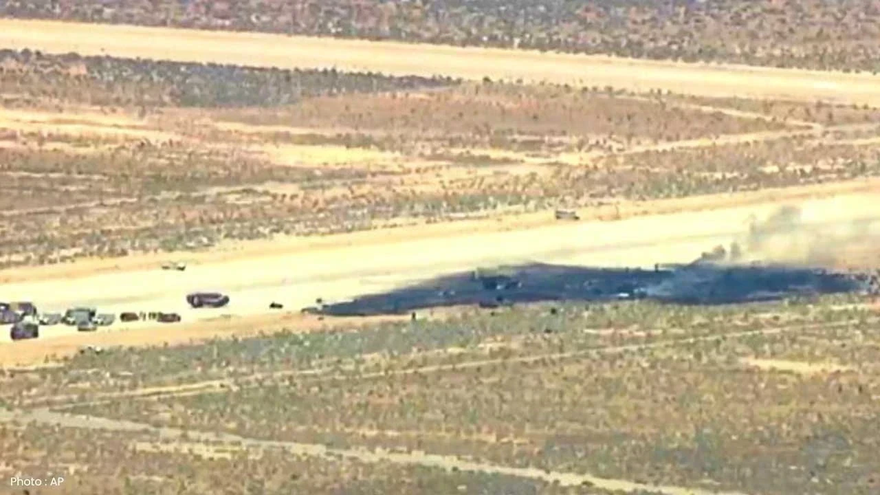 B-52 Bomber Crash: ਉਡਾਣ ਭਰਨ ਤੋਂ ਕੁਝ ਮਿੰਟਾਂ ਬਾਅਦ ਹੀ ਅਮਰੀਕੀ ਹਵਾਈ ਫੌਜ ਦਾ B-52 ਬੰਬਾਰ ਕ੍ਰੈਸ਼, 8 ਲੋਕਾਂ ਦੀ ਮੌਤ