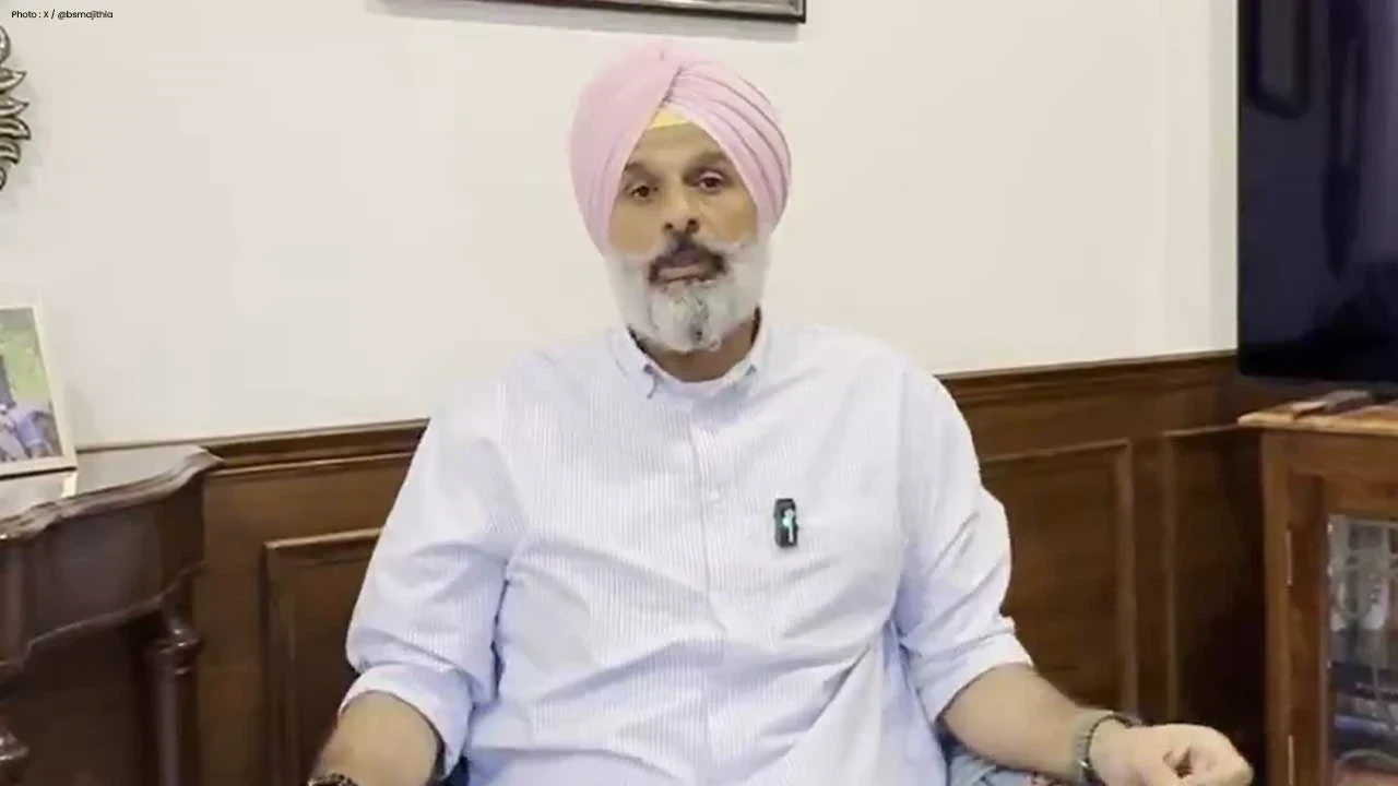 CM Mann Video Controversy: ਫੋਰੈਂਸਿਕ ਰਿਪੋਰਟਾਂ 'ਤੇ ਮਜੀਠੀਆ ਦੇ ਵੱਡੇ ਦੋਸ਼, ਪੰਜਾਬ ਦੀ ਸਿਆਸਤ 'ਚ ਮਚਿਆ ਨਵਾਂ ਤੂਫ਼ਾਨ