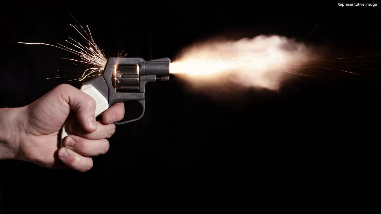 Banga Shooting: ਸੱਭਿਆਚਾਰਕ ਪ੍ਰੋਗਰਾਮ ਦੌਰਾਨ ਚੱਲੀਆਂ ਗੋਲੀਆਂ, ਔਰਤ ਸਮੇਤ 2 ਜ਼ਖ਼ਮੀ; ਪੁਲਿਸ ਜਾਂਚ ਵਿੱਚ ਜੁਟੀ