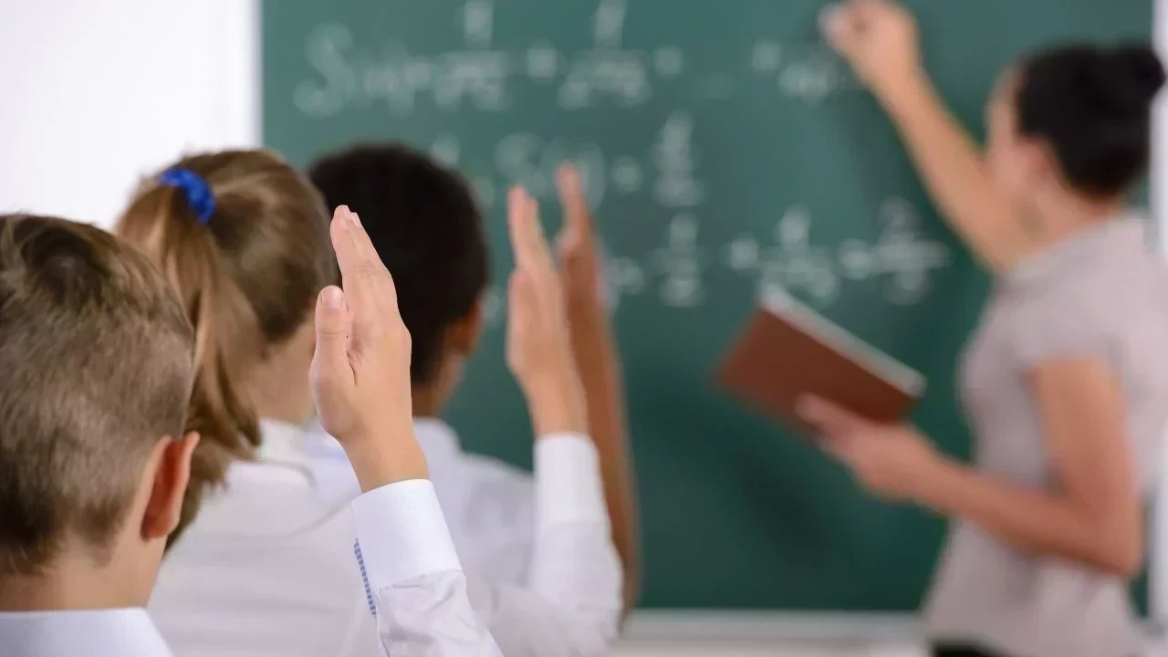 CBSE 3 Language Policy: ਤੀਜੀ ਭਾਸ਼ਾ ਵਿੱਚ ਫੇਲ੍ਹ ਹੋਏ ਤਾਂ 10ਵੀਂ ਪਾਸ ਸਰਟੀਫਿਕੇਟ ਨਹੀਂ ਮਿਲੇਗਾ, ਜਾਣੋ ਨਵੇਂ ਨਿਯਮ