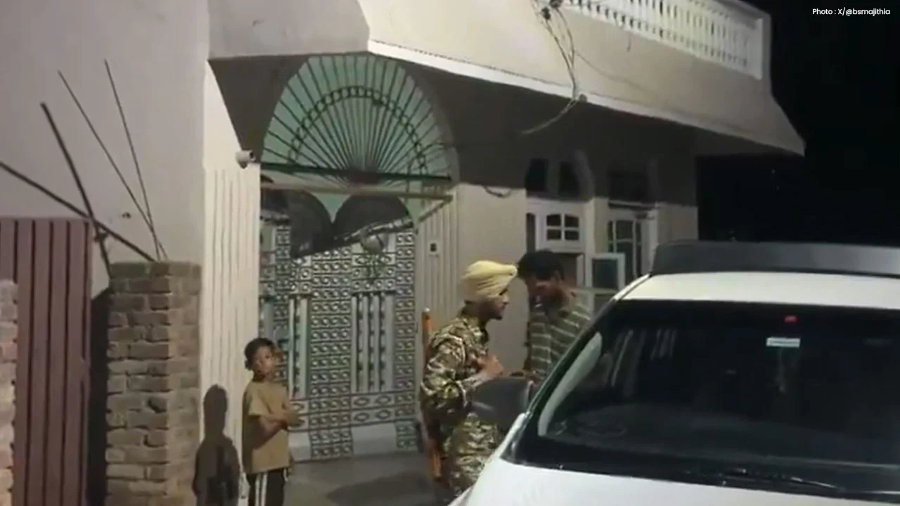 ED Raid in Pathankot: ਕੈਬਨਿਟ ਮੰਤਰੀ ਲਾਲ ਚੰਦ ਕਟਾਰੂਚੱਕ ਦੇ ਪਿੰਡ 'ਚ ED ਦੀ ਛਾਪੇਮਾਰੀ, 5 ਥਾਵਾਂ 'ਤੇ 16 ਘੰਟੇ ਚੱਲੀ ਜਾਂਚ