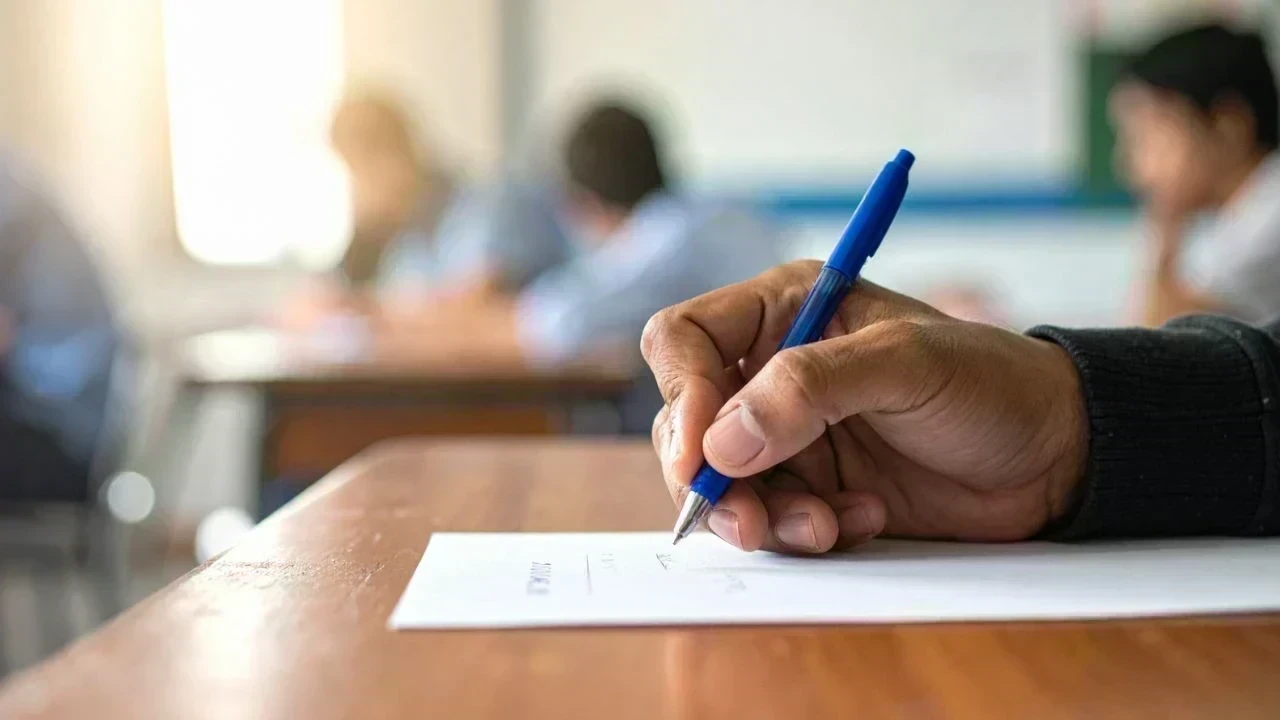 BFUHS Pharmacy Officer Exam Cheating Racket: ਫਰੀਦਕੋਟ 'ਚ ਹਾਈ-ਟੈਕ ਨਕਲ ਗਿਰੋਹ ਬੇਨਕਾਬ, 7 ਮੁੱਖ ਮੁਲਜ਼ਮ ਤੇ 28 ਪ੍ਰੀਖਿਆਰਥੀ ਗ੍ਰਿਫ਼ਤਾਰ