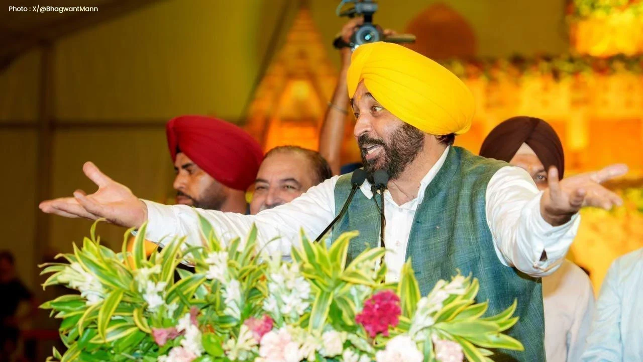 Punjab News: ਕੇਜਰੀਵਾਲ ਵੱਲੋਂ ਮਾਨ ਸਰਕਾਰ ਦੀ ਮੁਫ਼ਤ ਤੀਰਥ ਯਾਤਰਾ ਯੋਜਨਾ ਦਾ ਵਿਸਥਾਰ, ਅਗਸਤ ਤੋਂ 3 ਨਵੇਂ ਰੂਟ