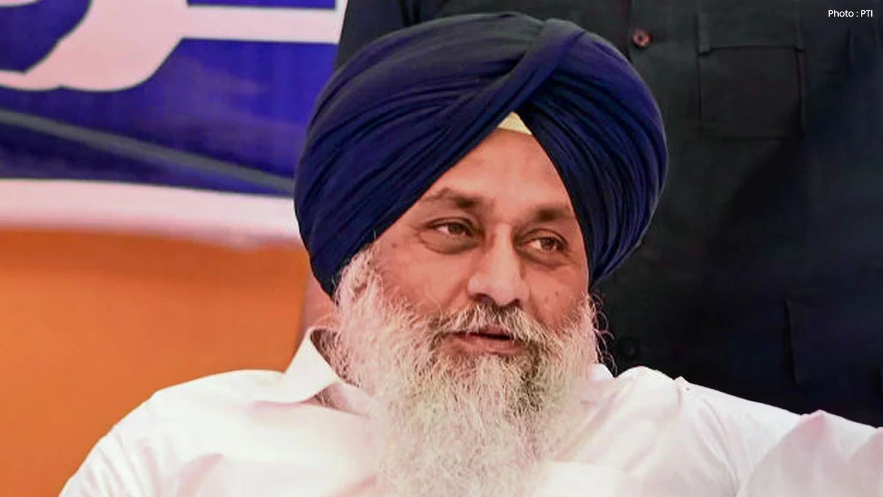 Sukhbir Singh Badal: ਬਹਿਬਲ ਕਲਾਂ ਗੋਲੀਕਾਂਡ ਮਾਮਲੇ 'ਚ SIT ਅੱਗੇ ਪੇਸ਼ ਹੋਏ ਸੁਖਬੀਰ ਬਾਦਲ, CM ਭਗਵੰਤ ਮਾਨ 'ਤੇ ਬੋਲੇ ਤਿੱਖੇ ਸ਼ਬਦ
