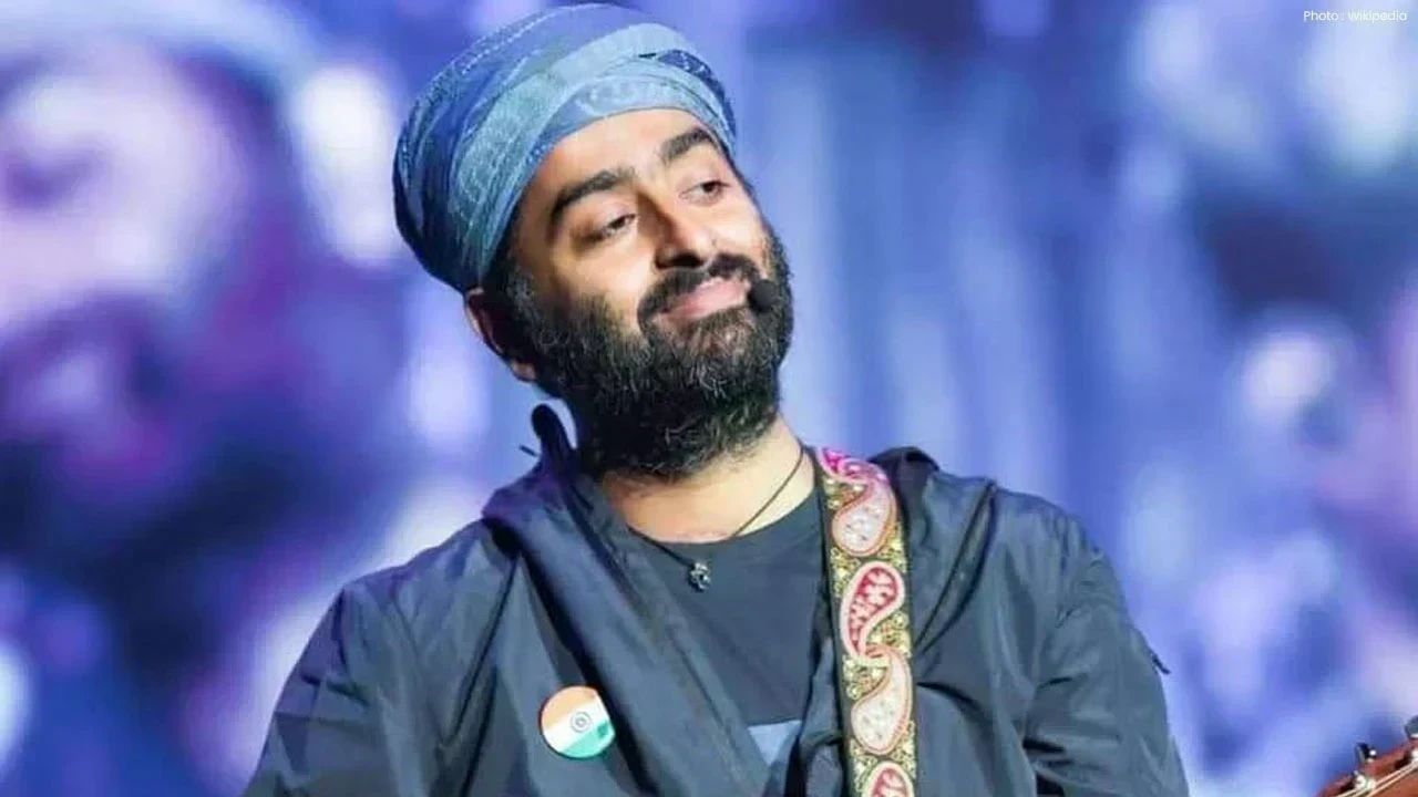 Arijit Singh Post: ਵਿਦਿਆਰਥੀਆਂ 'ਤੇ ਲਾਠੀਚਾਰਜ ਨੂੰ ਲੈ ਕੇ ਭੜਕੇ ਅਰਿਜੀਤ ਸਿੰਘ, ਕਿਹਾ— "ਕੀ ਆਪਣੇ ਆਪ ਨੂੰ ਰੱਬ ਸਮਝਣ ਲੱਗ ਪਏ ਹੋ?"
