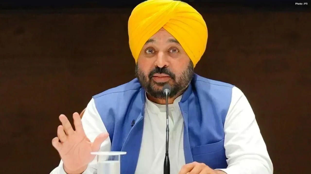 Mohali High Court : 16 ਪਿੰਡਾਂ ਵਿੱਚ ਨਿਰਮਾਣ ਅਤੇ ਜ਼ਮੀਨ ਦੀ ਖਰੀਦ-ਫਰੋਖ਼ਤ 'ਤੇ ਅਗਲੇ ਹੁਕਮਾਂ ਤੱਕ ਰੋਕ