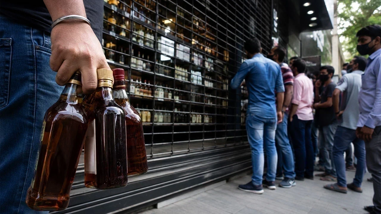 Liquor Shop in Delhi: CJP ਪ੍ਰਦਰਸ਼ਨਾਂ ਵਿਚਾਲੇ ਦਿੱਲੀ 'ਚ ਸ਼ਰਾਬ ਦੀਆਂ ਦੁਕਾਨਾਂ ਦੇ ਸਮੇਂ 'ਚ ਵੱਡਾ ਬਦਲਾਅ, ਹੁਣ ਰਾਤ 8 ਵਜੇ ਹੋਣਗੀਆਂ ਬੰਦ