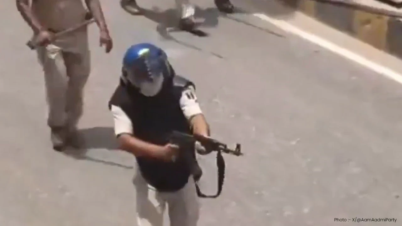 Bihar Student Protest Firing: ਵਿਦਿਆਰਥੀਆਂ 'ਤੇ AK-47 ਚਲਾਉਣ ਦਾ ਮਾਮਲਾ ਗਰਮ, ਪੁਲਿਸ ਜਵਾਨ ਮੁਅੱਤਲ