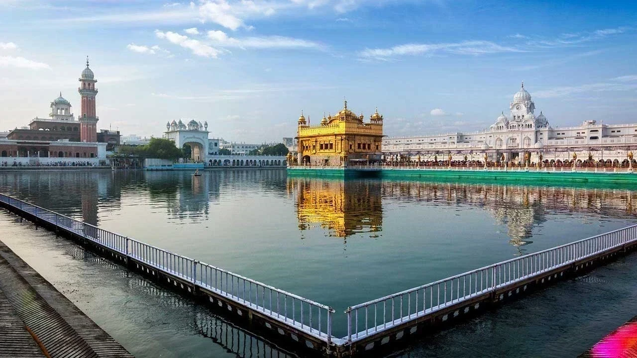 ਅੱਜ ਦਾ ਹੁਕਮਨਾਮਾ: ਬਿਲਾਵਲੁ ਮਹਲਾ ੫ ਛੰਤ ਦਾ ਸਰਲ ਪੰਜਾਬੀ ਅਰਥ