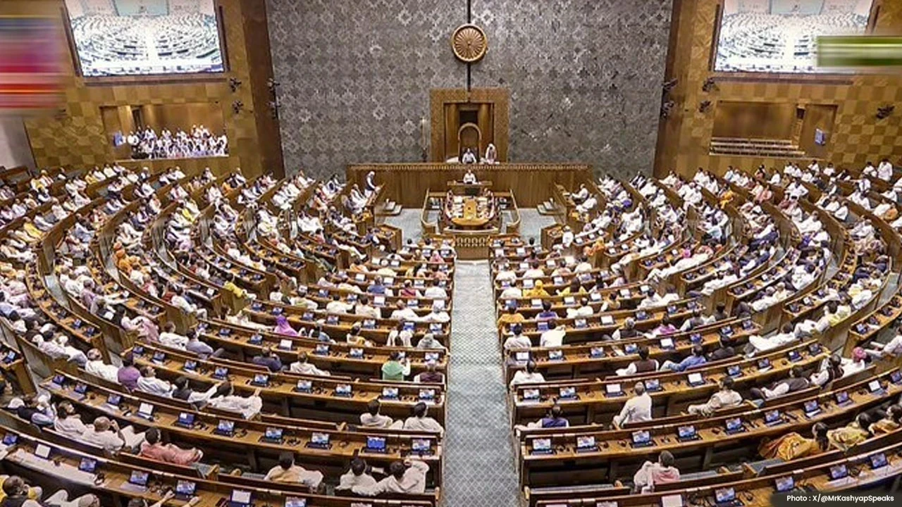 Anti Paper Leak Bill Passed: ਲੋਕ ਸਭਾ 'ਚ ਪੇਪਰ ਲੀਕ ਵਿਰੋਧੀ ਬਿੱਲ ਪਾਸ, ਹੰਗਾਮੇ ਵਿਚਕਾਰ ਸਰਕਾਰ ਨੇ ਦਿੱਤਾ ਜਵਾਬ