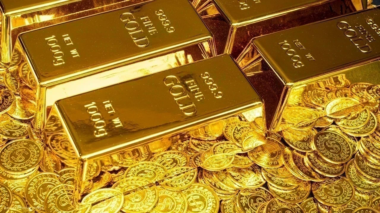 Gold and Silver Price Today: ਤਿਉਹਾਰਾਂ ਤੋਂ ਪਹਿਲਾਂ ਸੋਨਾ-ਚਾਂਦੀ ਹੋਏ ਸਸਤੇ, ਜਾਣੋ 22 ਅਤੇ 24 ਕੈਰੇਟ ਸੋਨੇ ਦੇ ਨਵੇਂ ਰੇਟ