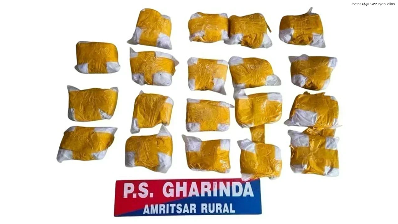 ਅੰਮ੍ਰਿਤਸਰ ਰੂਰਲ ਪੁਲਿਸ ਦੀ ਵੱਡੀ ਕਾਰਵਾਈ: 10 Kg Heroin ਬਰਾਮਦ, 2 ਮੁਲਜ਼ਮ ਗ੍ਰਿਫ਼ਤਾਰ; ਨਸ਼ਾ ਤਸਕਰੀ ਨੈੱਟਵਰਕ ਨੂੰ ਝਟਕਾ