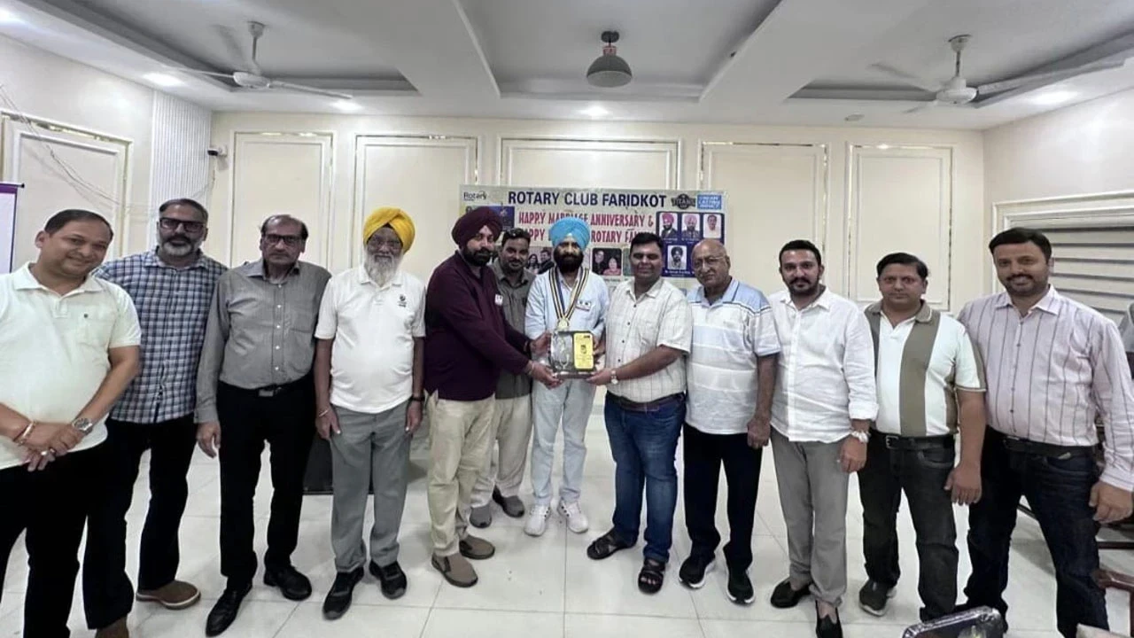 ਰੋਟਰੀ ਕਲੱਬ ਫਰੀਦਕੋਟ ਨੇ ਸਮਾਜ ਸੇਵਾ ਕਰਨ ਵਾਲੇ ਮੈਂਬਰਾਂ ਨੂੰ ਕੀਤਾ ਸਨਮਾਨਿਤ, ਜਨਰਲ ਹਾਊਸ ਮੀਟਿੰਗ ਵਿੱਚ ਲਏ ਅਹਿਮ ਫੈਸਲੇ